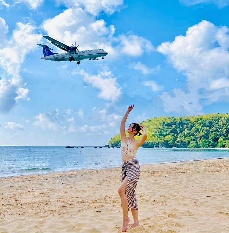 ve may bay di con dao thang 8 27072022 4